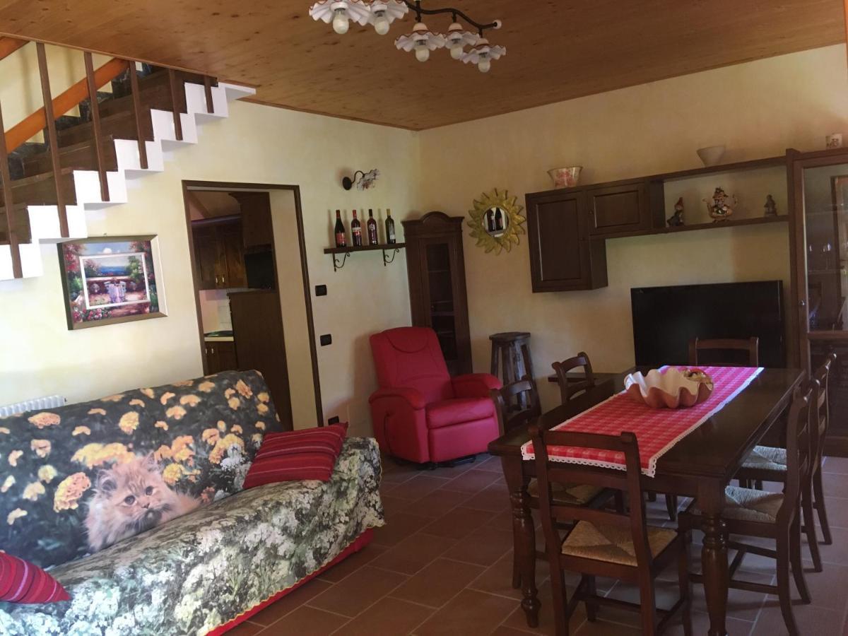 Casa A Schiera Fronte Lago Con Giardino Барчис Екстериор снимка